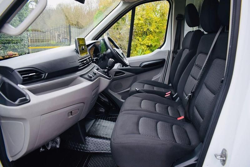 Used Maxus V90 161 HP (118 kW) 2022 White Van