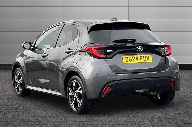Used Toyota Yaris Hybrid Design 116 HP (85 kW) 2024 Decuma grey Hatchback