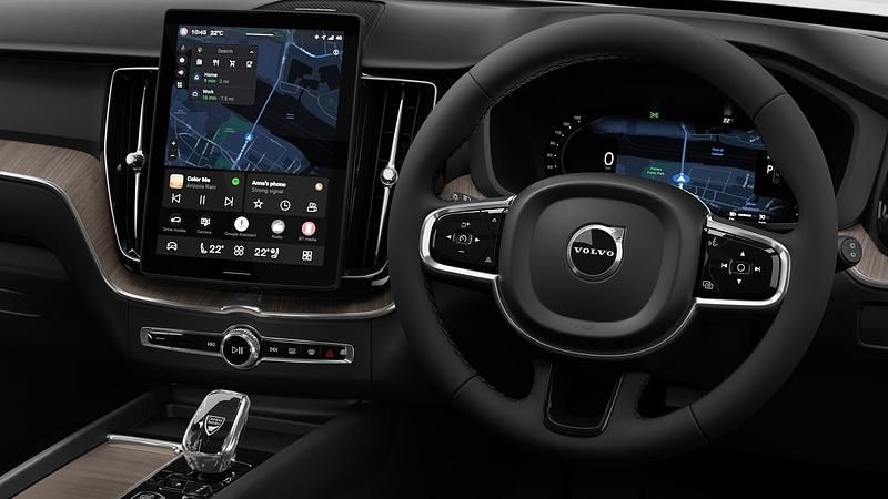 New Volvo XC60 Plus 2026 Mulberry red SUV