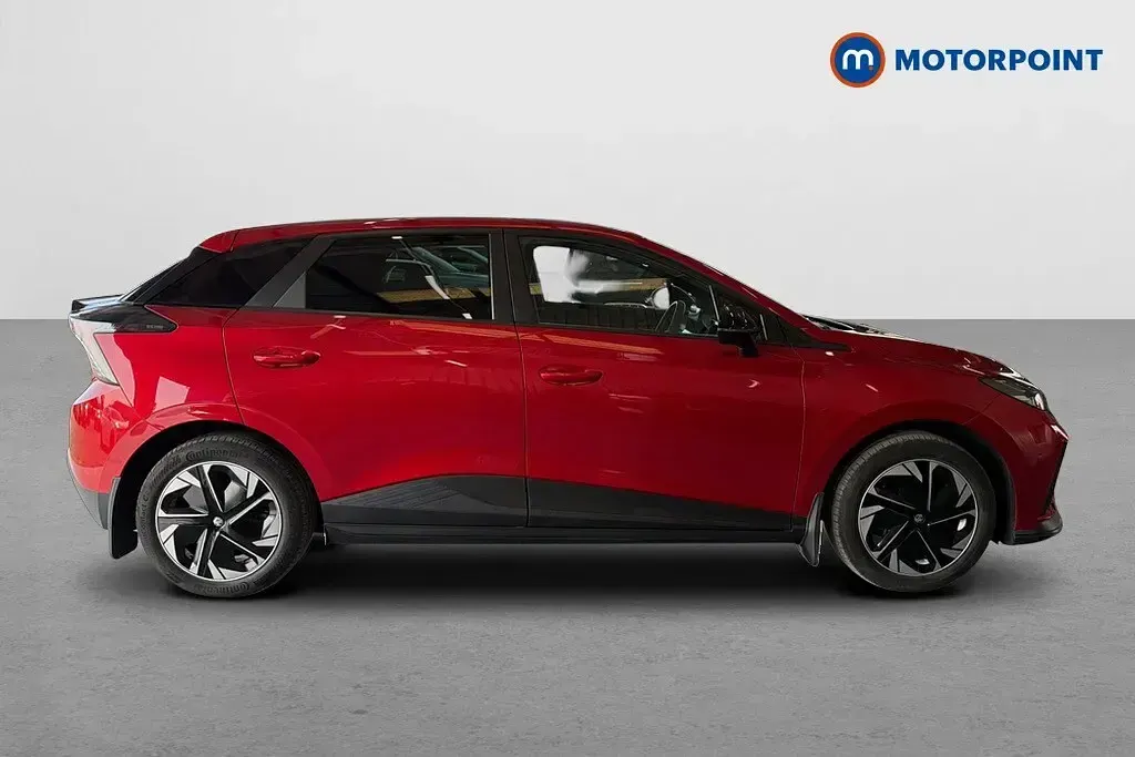 Used MG MG4 EV SE 319 kW (435 HP) 2022 Red Hatchback