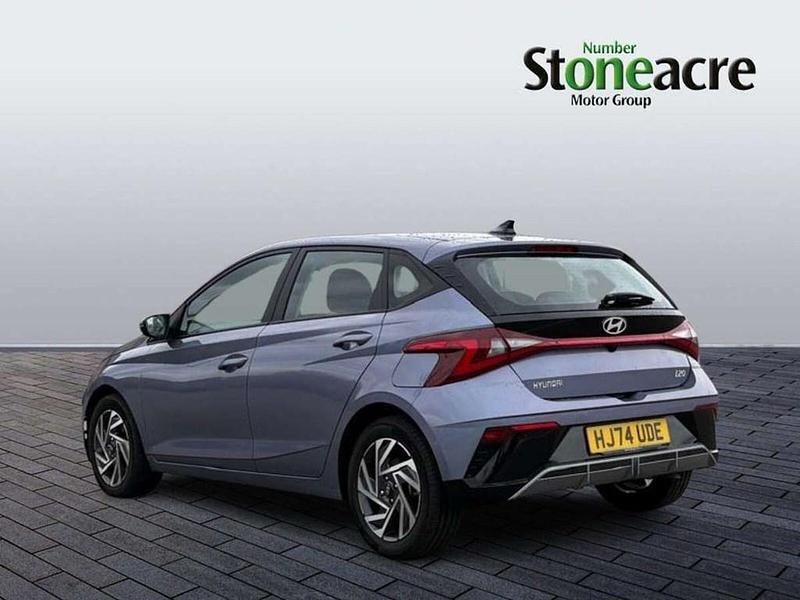 Used Hyundai i20 Advanced 100 HP (73 kW) 2024 Blue Hatchback