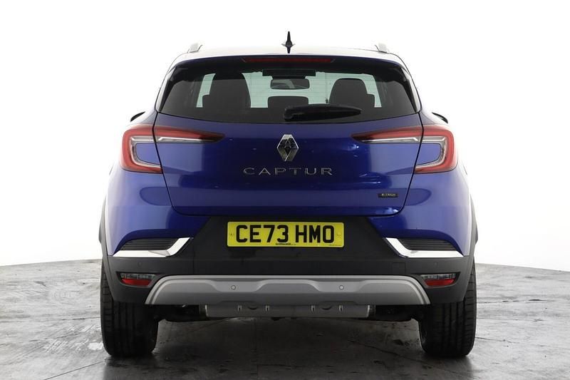 Second-hand Renault Captur Techno 160 CP (117 kW) 2023 Albastru SUV