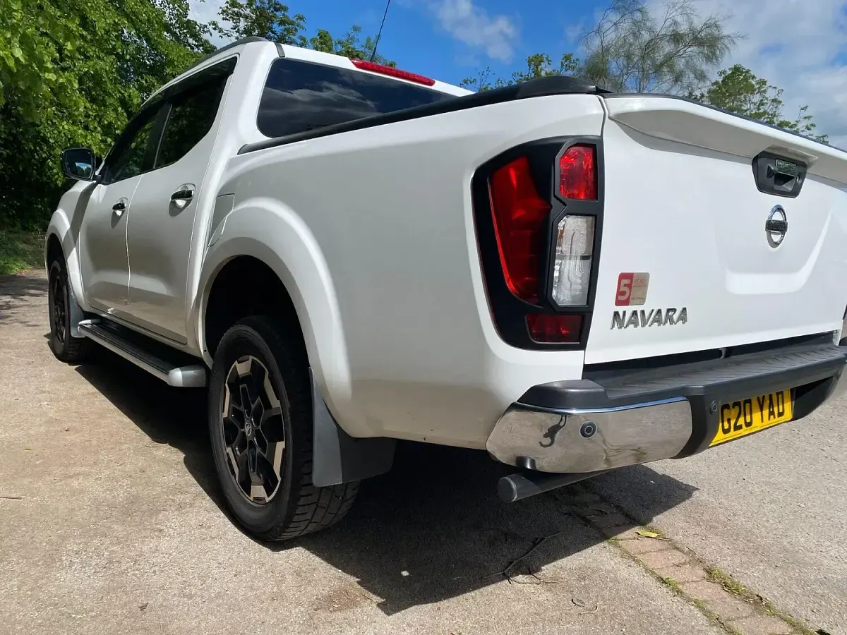Used Nissan Navara Tekna 2020 White Pickup