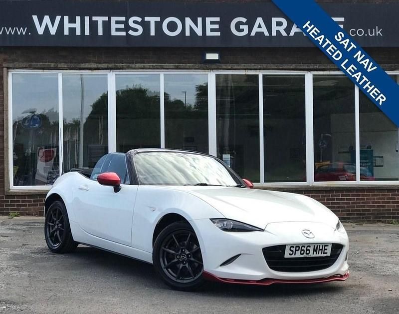 White Used 2016 Mazda MX5 Cabriolet | £10,995 (Expensive) - Image 1/4
