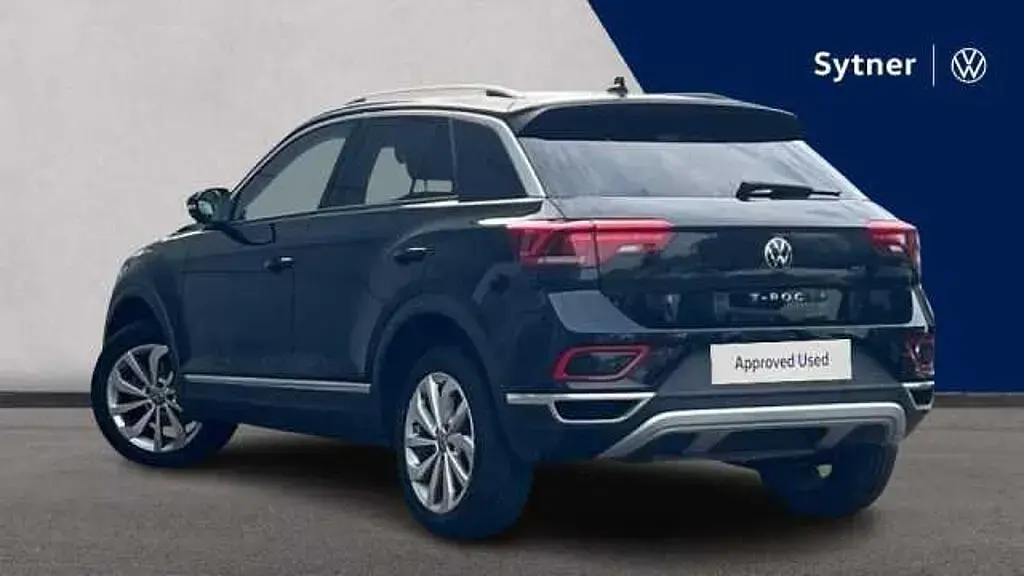 Usado VW T-Roc 110 HP (80 kW) 2023 SUV