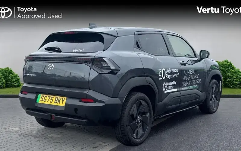 New Toyota Urban Cruiser Design 127 kW (174 HP) 2025 Other SUV