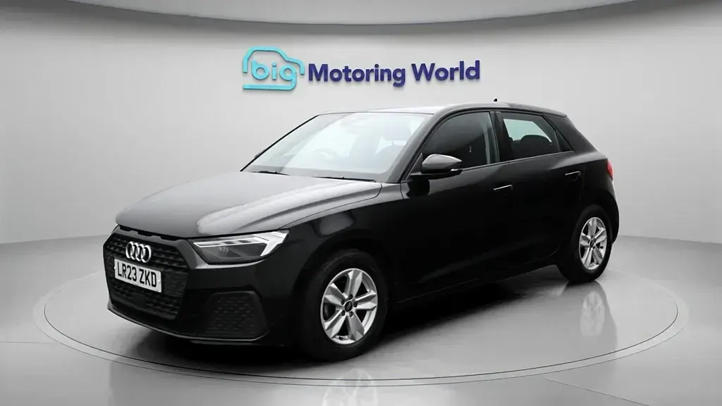 Usado Audi A1 Sportback 95 HP (69 kW) 2023 Preto Citadino