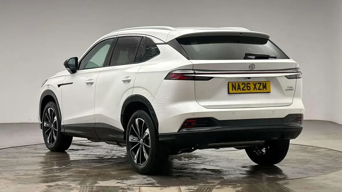 New MG HS SE 2026 White SUV
