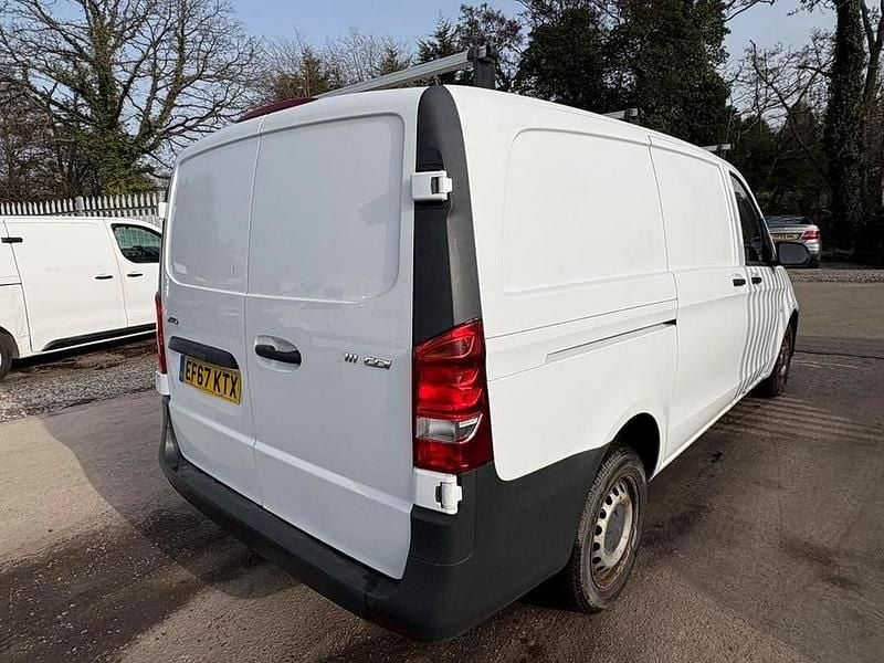 Used Mercedes Vito 114 HP (83 kW) 2017 White Van