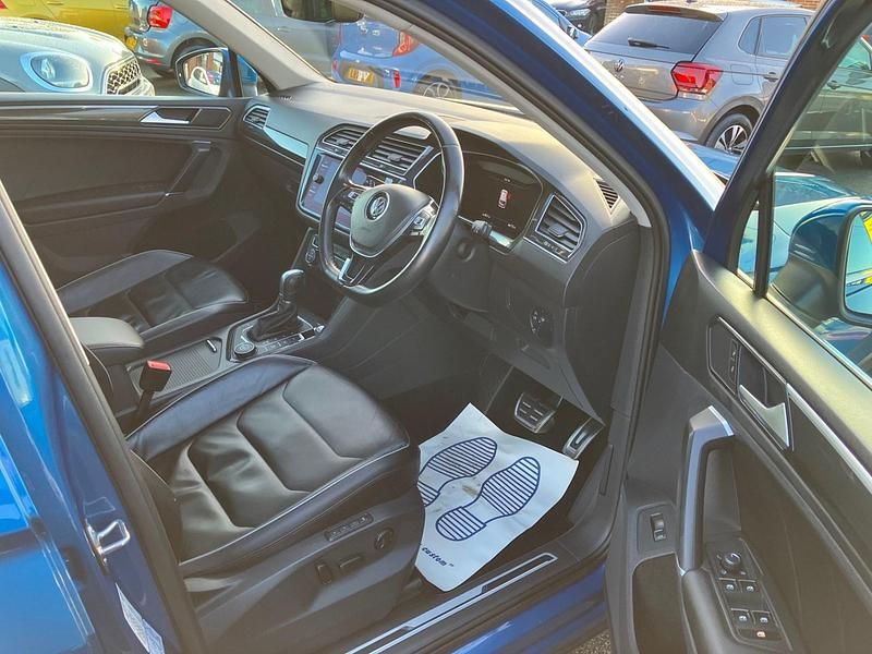 Used VW Tiguan SEL 180 HP (132 kW) 2017 Blue SUV