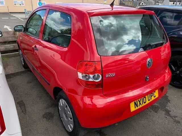 Used VW Fox 55 HP (40 kW) 2010 Red Hatchback