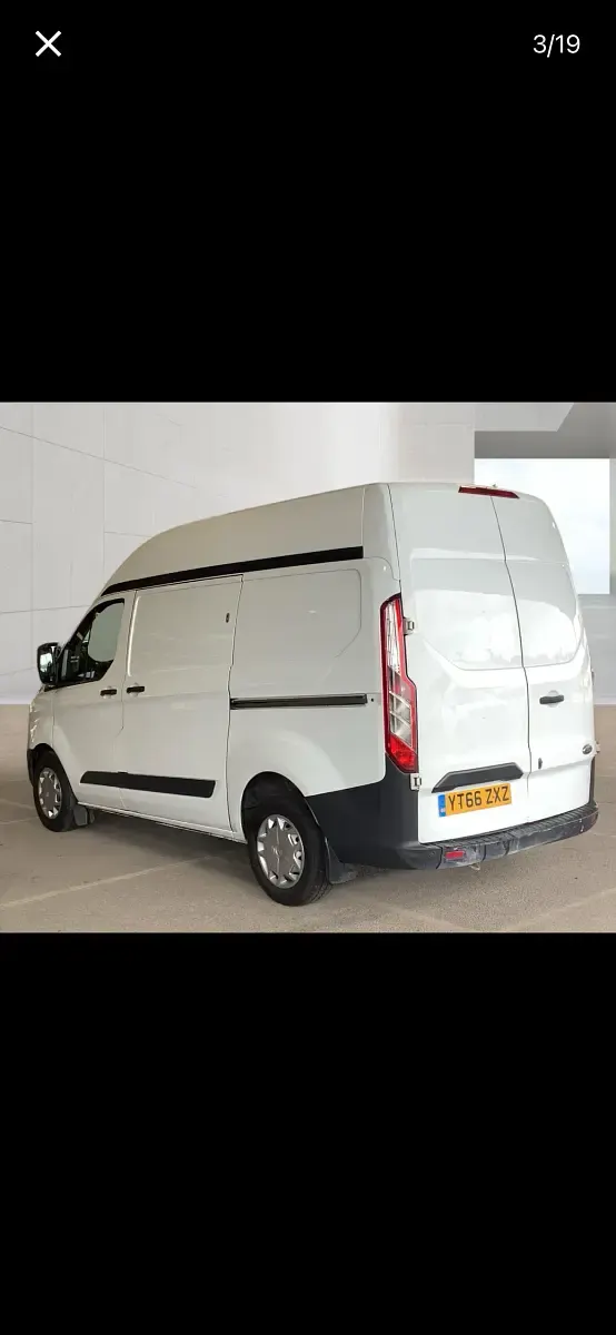 Used Ford Transit Custom 105 HP (77 kW) 2016 White Van