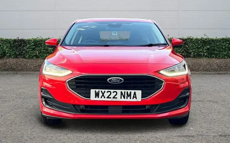 Używany Ford Focus Trend 125 KM (91 kW) 2022 Czerwony Hatchback