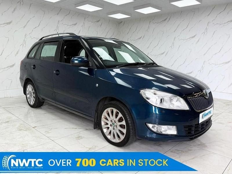 Used Skoda Fabia Elegance 105 HP (77 kW) 2013 Blue Estate