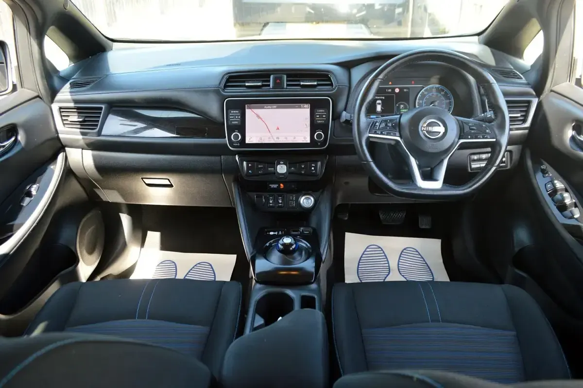 Used Nissan Leaf N-Connecta 110 kW (150 HP) 2022 Black Hatchback