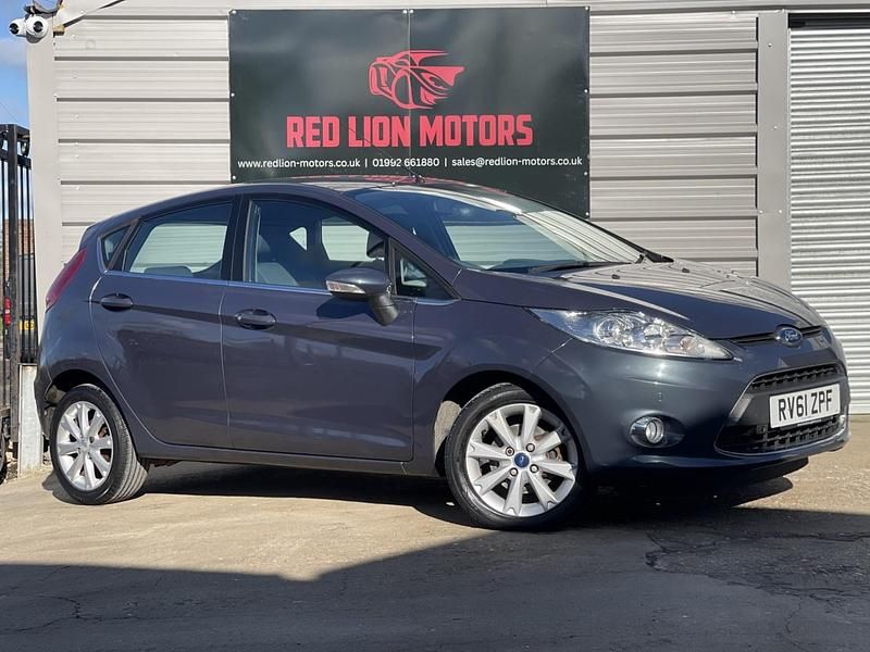 Used Ford Fiesta Zetec 94 HP (69 kW) 2011 Grey Hatchback