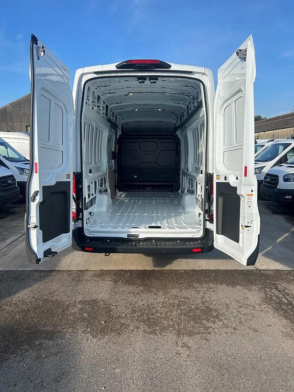 New Ford Transit 130 HP (95 kW) 2026 White Van