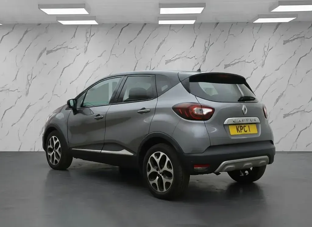 Used Renault Captur GT-Line 90 HP (66 kW) 2018 Grey SUV