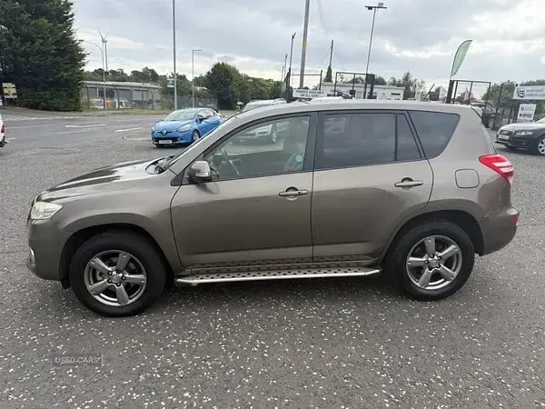 Used Toyota RAV4 150 HP (110 kW) 2012 Beige SUV