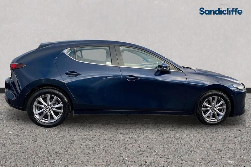 Used Mazda 3 122 HP (89 kW) 2019 Blue Hatchback