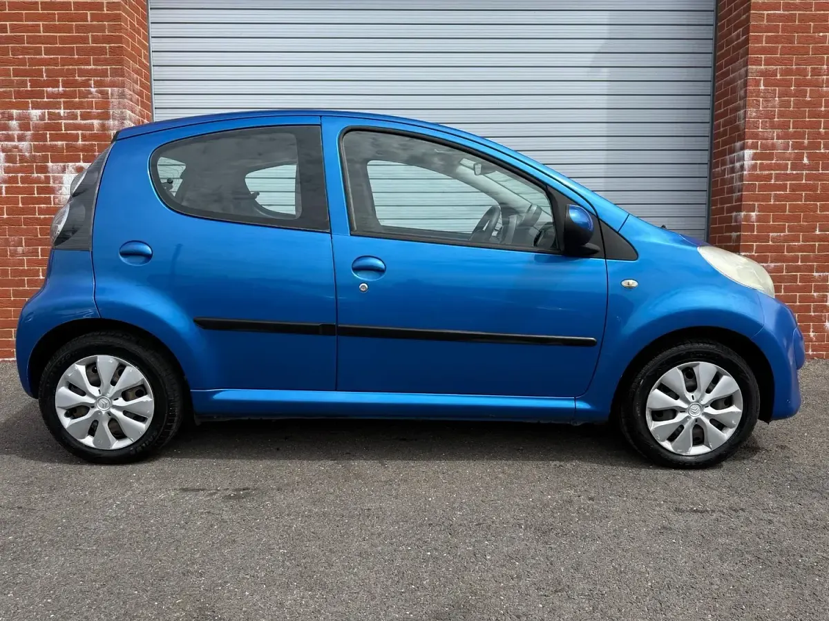 Used Citroën C1 VTR Sport 68 HP (50 kW) 2009 Blue Hatchback