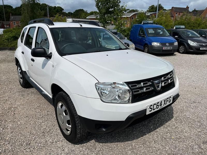 White Used 2014 Dacia Duster Acces SUV | £2,195 (Expensive) - Image 1/4