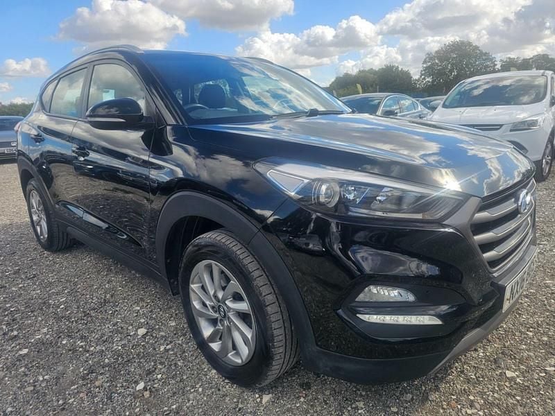 Black Used 2016 Hyundai Tucson SE SUV | £6,695 (Fair price) - Image 1/4