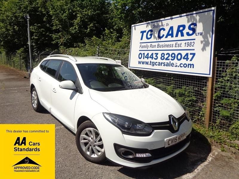 Used Renault Mégane GrandTour Expression+ 110 HP (80 kW) 2015 White Estate