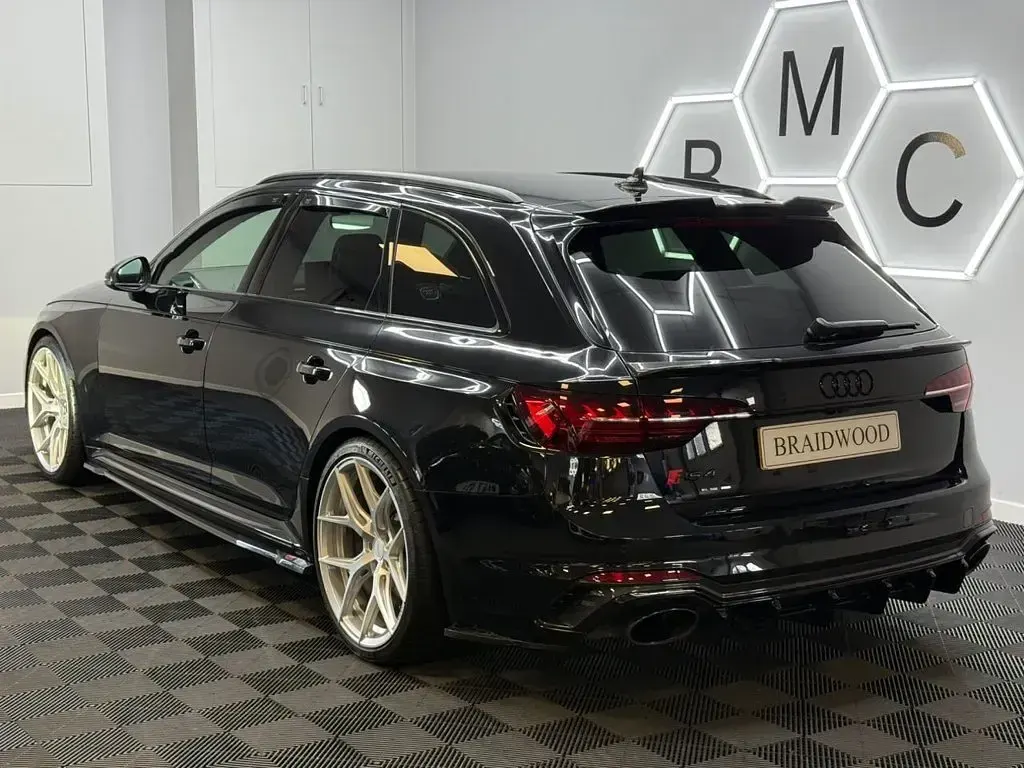 Used Audi RS4 Design 450 HP (330 kW) 2022 Black Estate