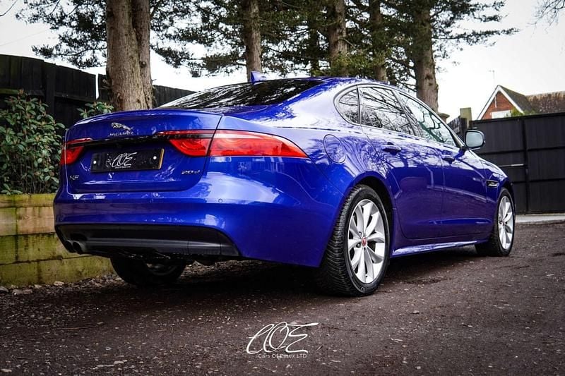 Used Jaguar XF R-Sport 180 HP (132 kW) 2017 Blue Sedan