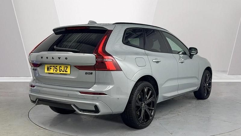 Used Volvo XC60 Plus 247 HP (181 kW) 2025 Grey SUV