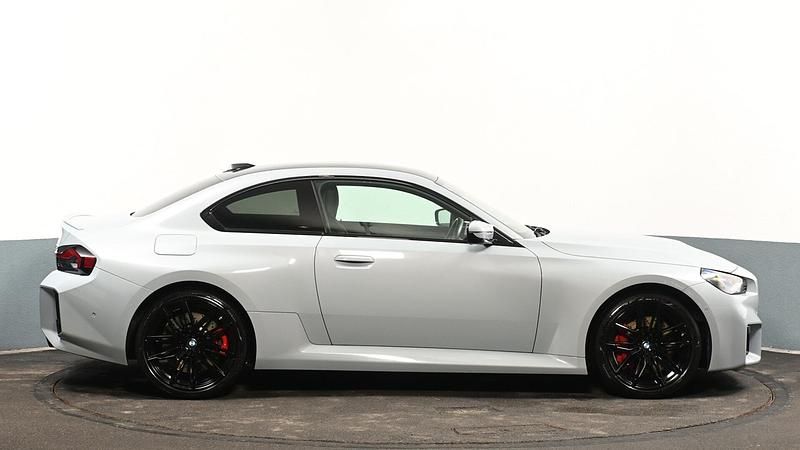 Begagnad BMW M2 Comfort Edition 454 HK (333 kW) 2024 Grå Sportkupé