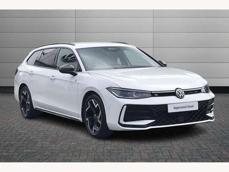 White Used 2024 VW Passat R-line Estate | £31,450 - Image 1/4