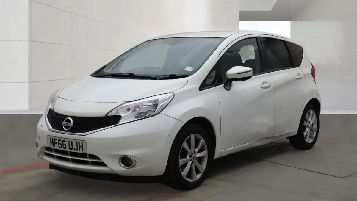 Used Nissan Note S 98 HP (72 kW) 2016 White Hatchback