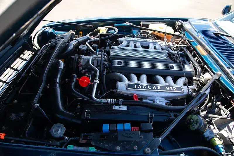 Used Jaguar XJS 300 HP (220 kW) 2021 Blue