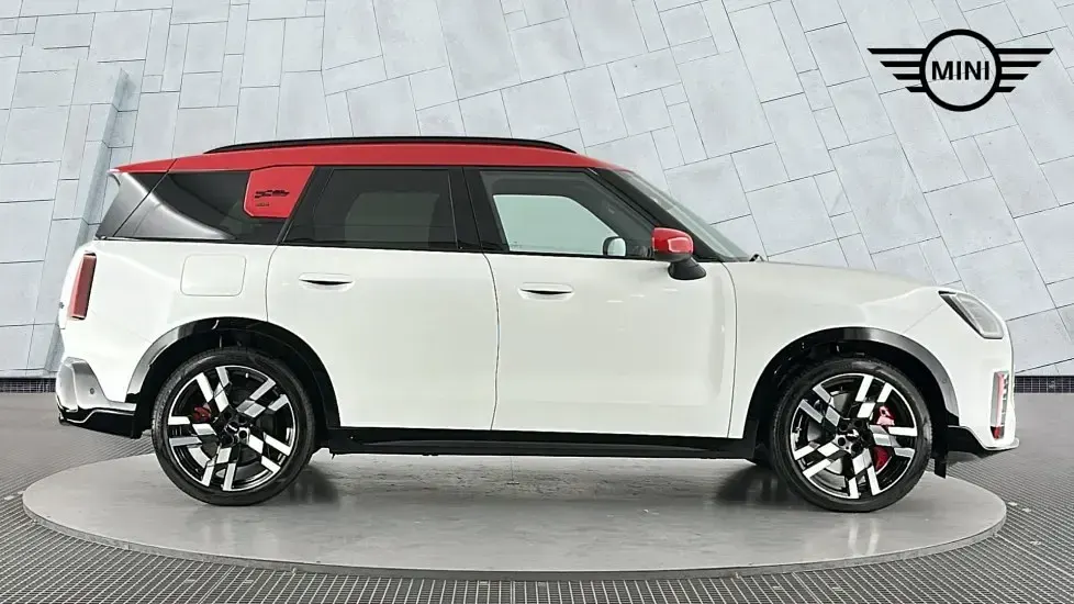 Used Mini John Cooper Works Countryman 296 HP (217 kW) 2025 White SUV