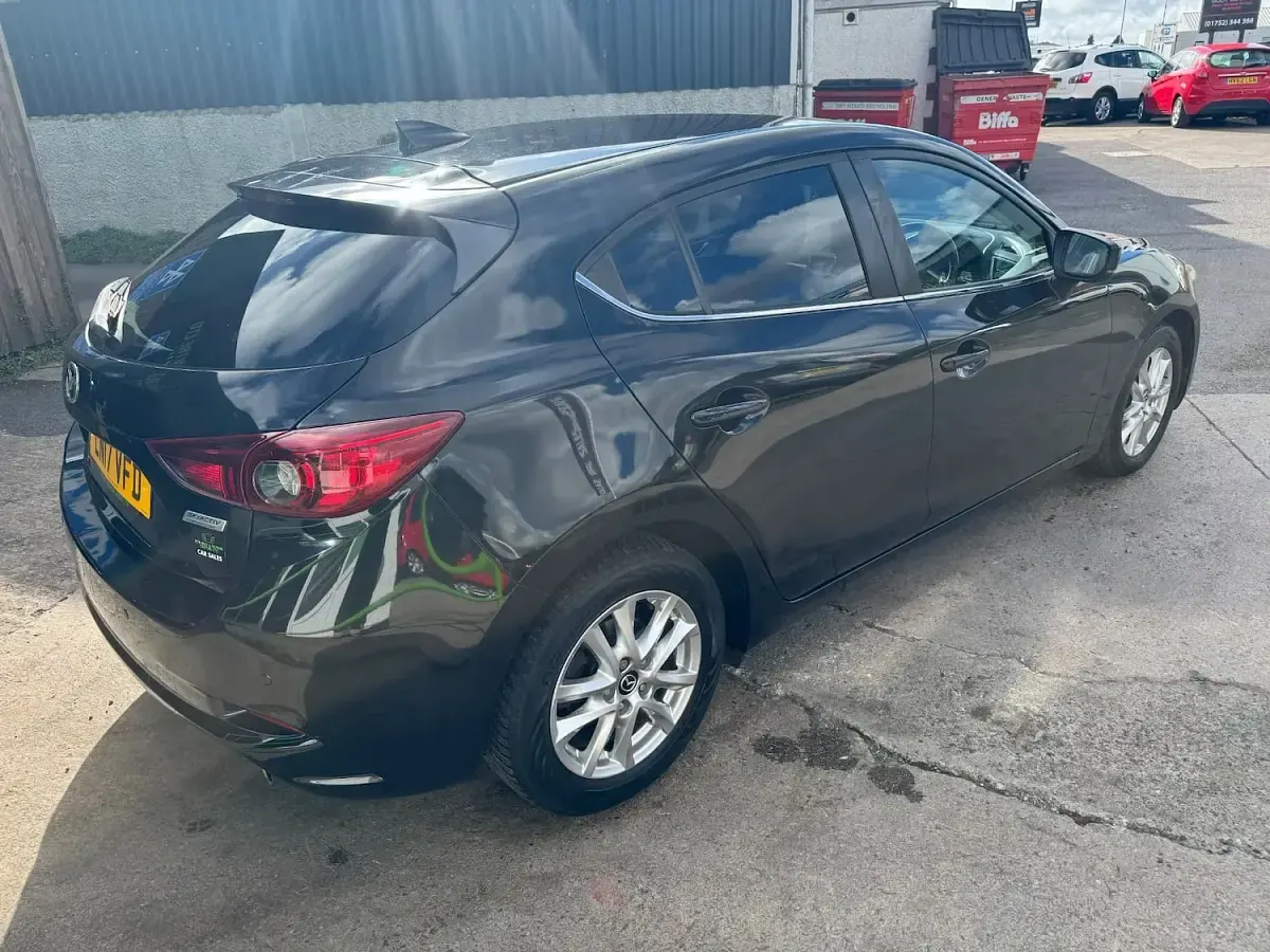 Used Mazda 3 118 HP (86 kW) 2017 Black Hatchback
