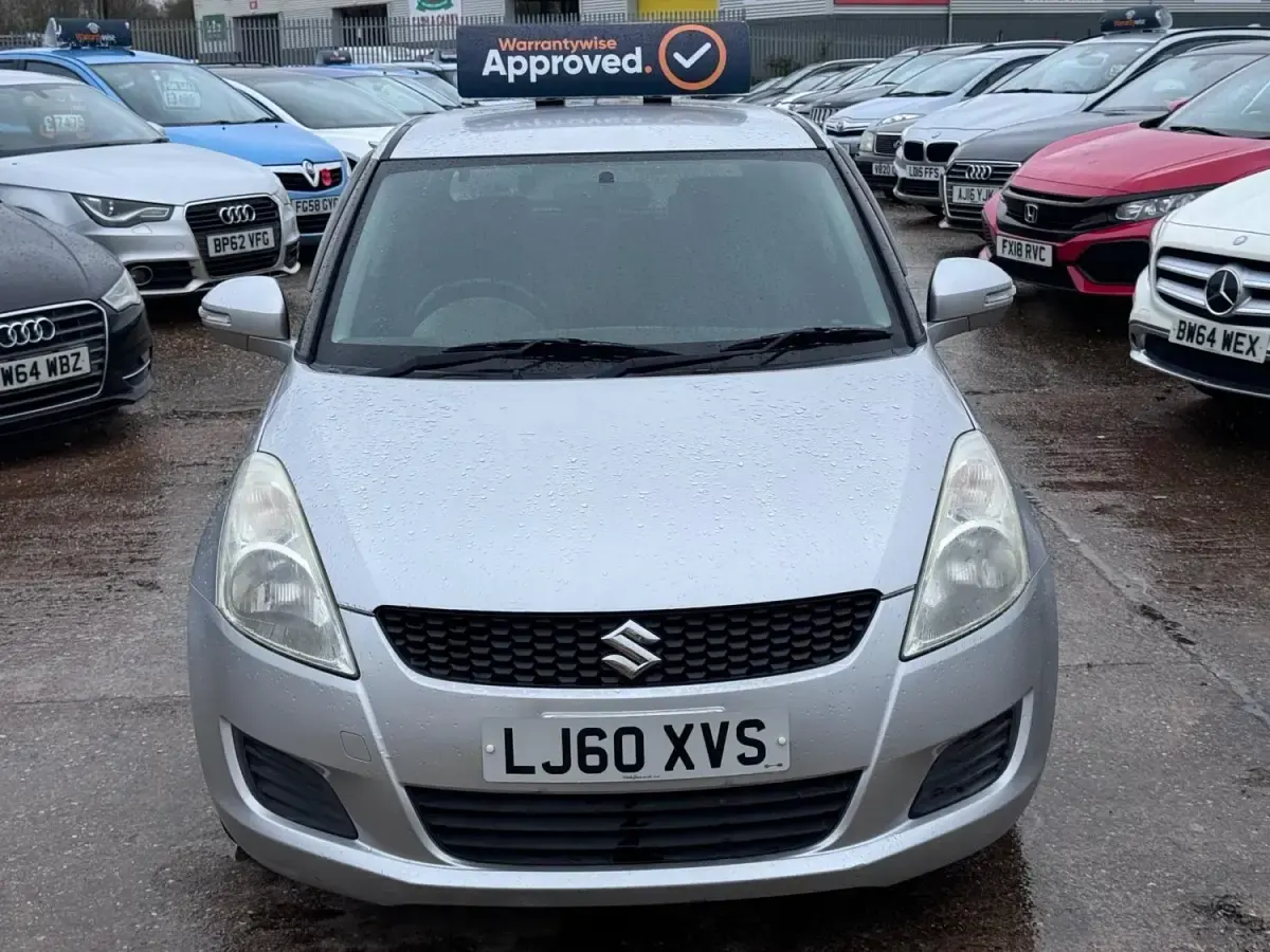 Begagnad Suzuki Swift SZ4 94 HK (69 kW) 2010 Silver Halvkombi