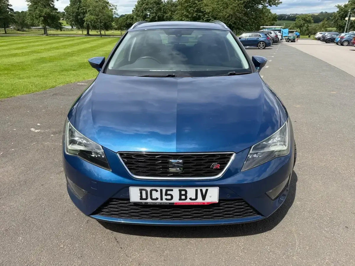 Used Seat Leon FR 150 HP (110 kW) 2015 Blue Estate