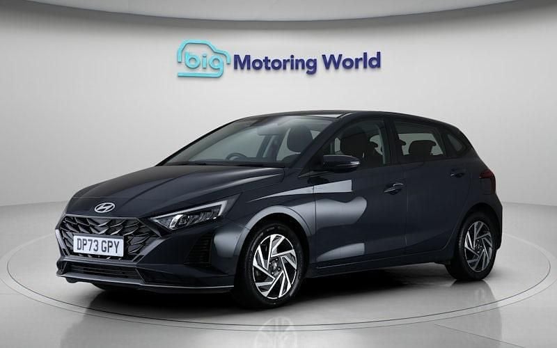 Usado Hyundai i20 Advanced 101 HP (74 kW) 2023 Cinzento Citadino