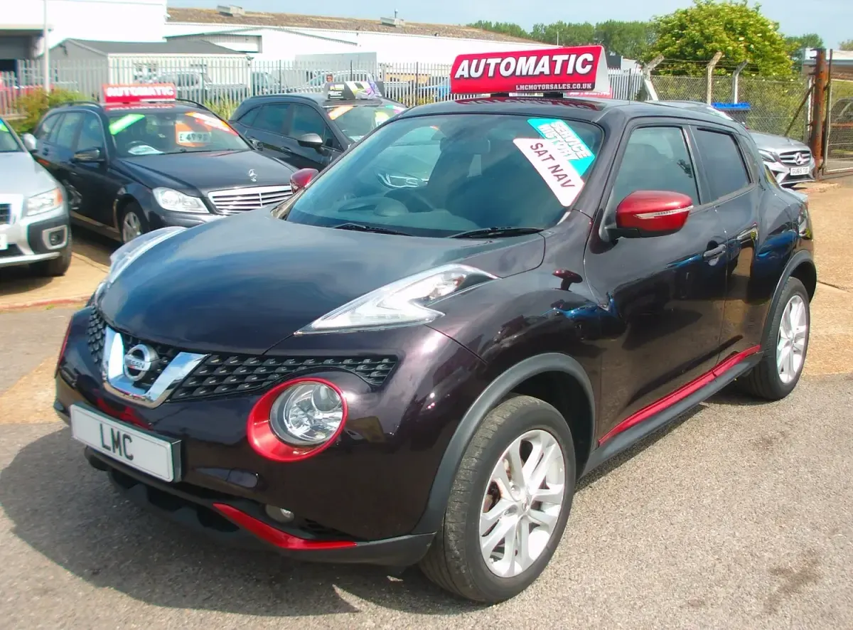 Used Nissan Juke Acenta Premium 117 HP (86 kW) 2015 Black SUV