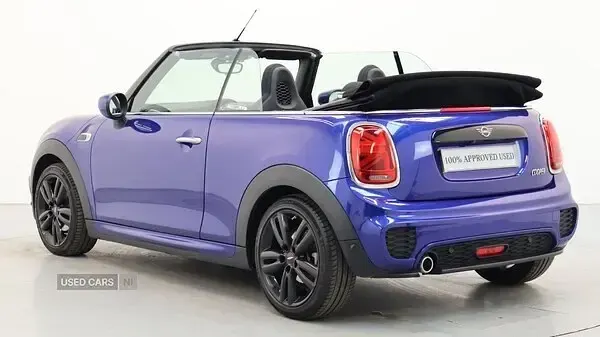 Begagnad Mini Cooper Cabriolet Sport 2019 Blå Cab