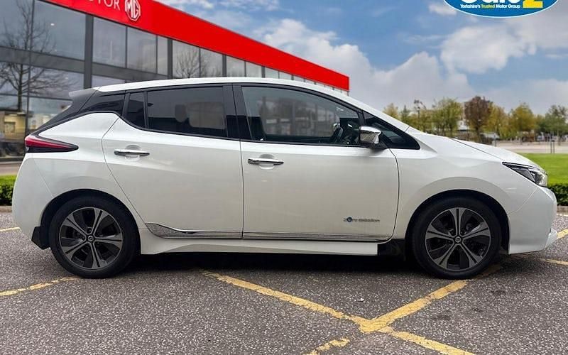 Used Nissan Leaf Tekna 110 kW (150 HP) 2022 Hatchback