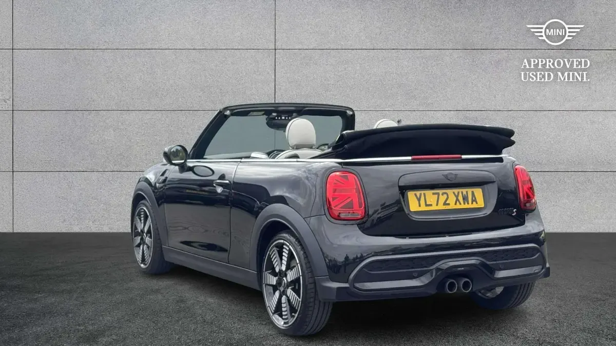 Used Mini Cooper S Cabriolet Exclusive 176 HP (129 kW) 2023 Black Cabriolet