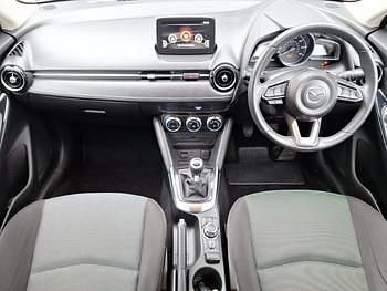 Used Mazda 2 Inclusive 90 HP (66 kW) 2019 Red Hatchback