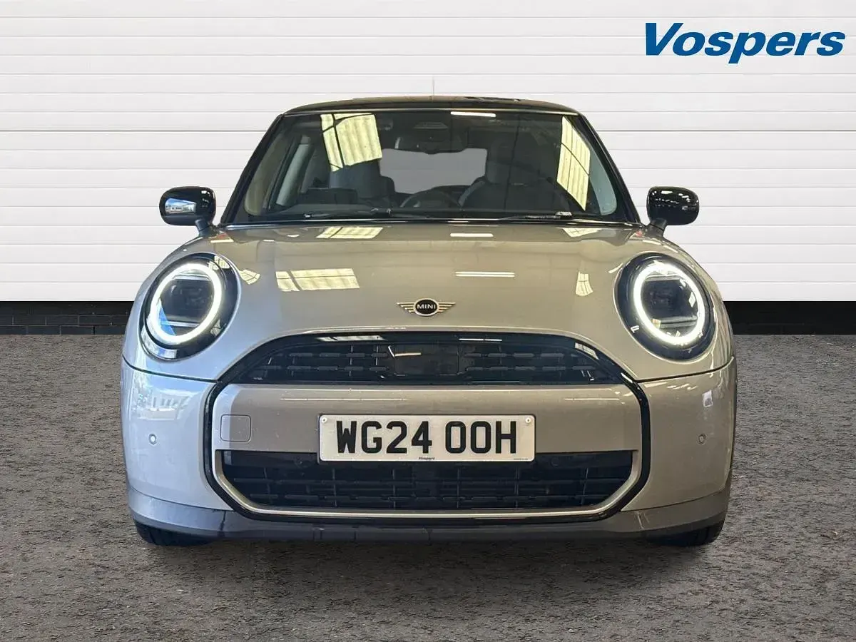 Used Mini Cooper Classic 154 HP (113 kW) 2024 Silver Hatchback