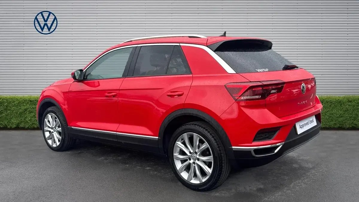 Used VW T-Roc SEL 190 HP (139 kW) 2019 Red SUV