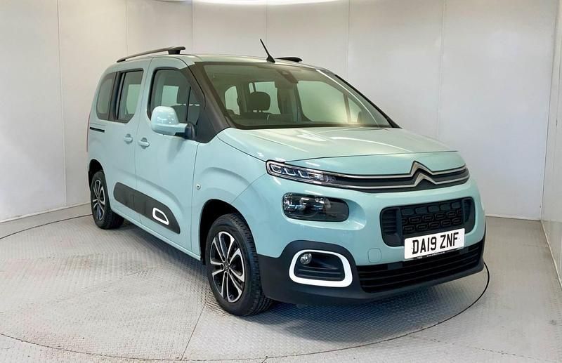 Green Used 2019 Citroën Berlingo Flair MPV | £15,795 (Fair price) - Image 1/4