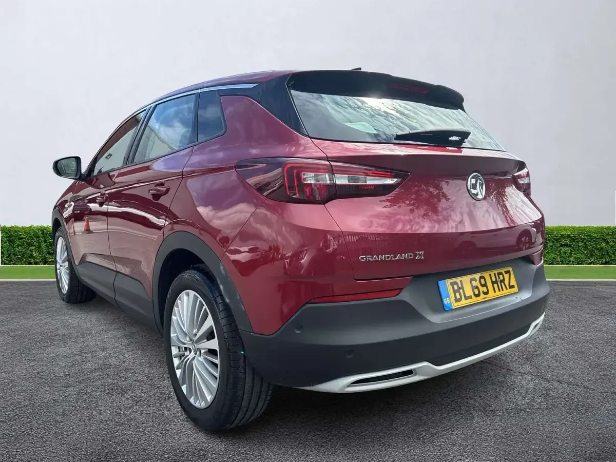 Used Vauxhall Grandland X Business Edition 2019 Red SUV