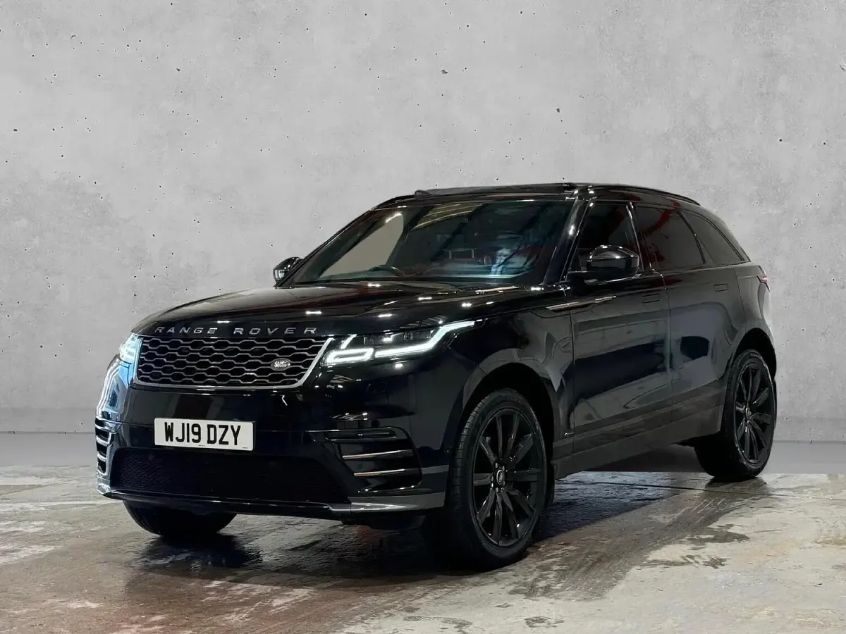 Used Land Rover Range Rover Velar SE Dynamic 300 HP (220 kW) 2019 Black SUV